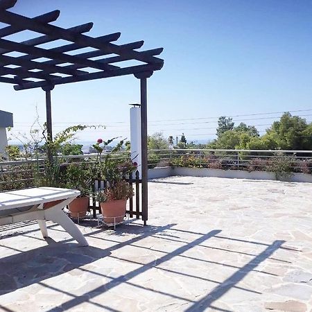 Fantastic Villa, A 5 Minute Drive From The Beach! أثينا المظهر الخارجي الصورة