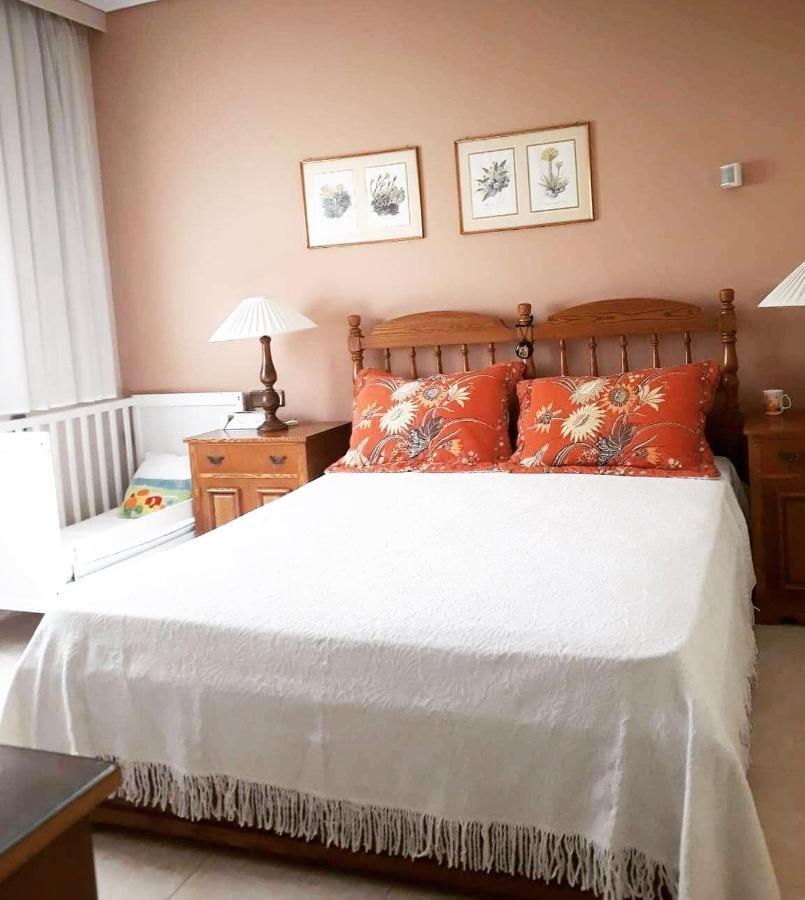 Fantastic Villa, A 5 Minute Drive From The Beach! أثينا المظهر الخارجي الصورة